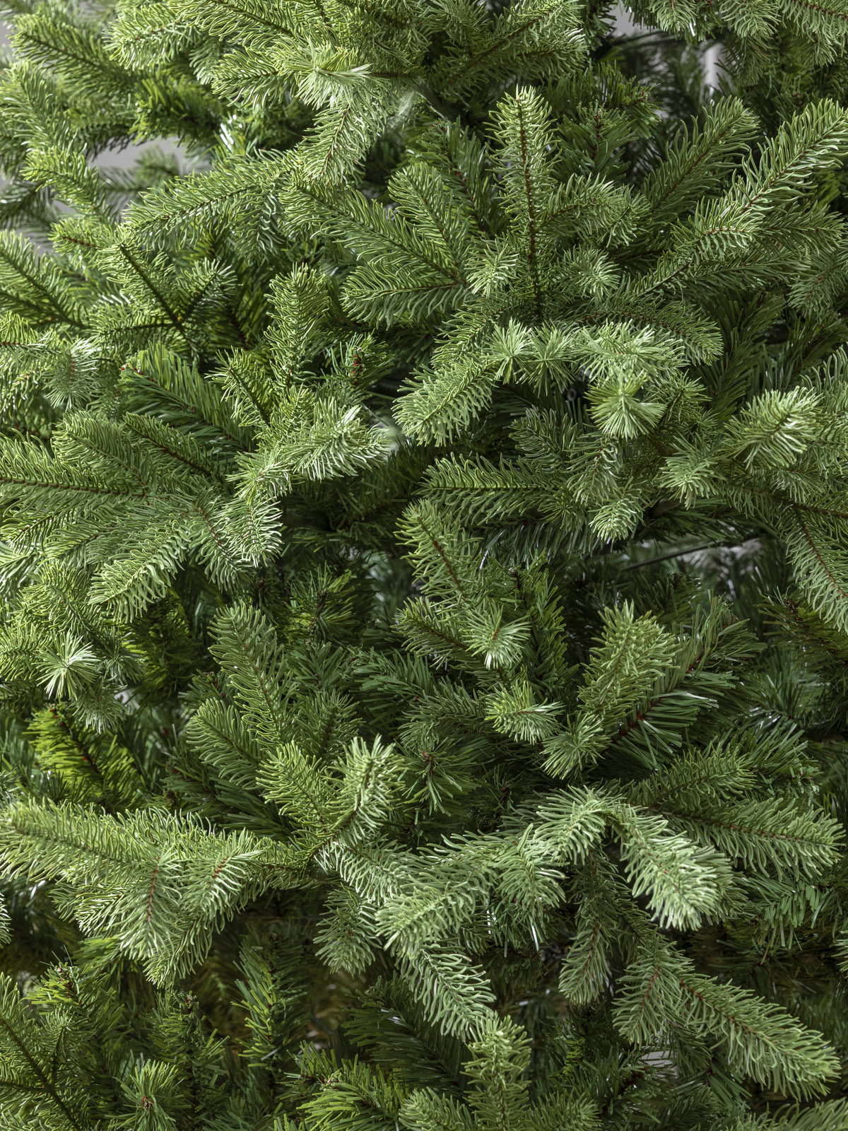 Künstlicher Weihnachtsbaum 240 cm "Finnland" (mit LED Lichterkette)