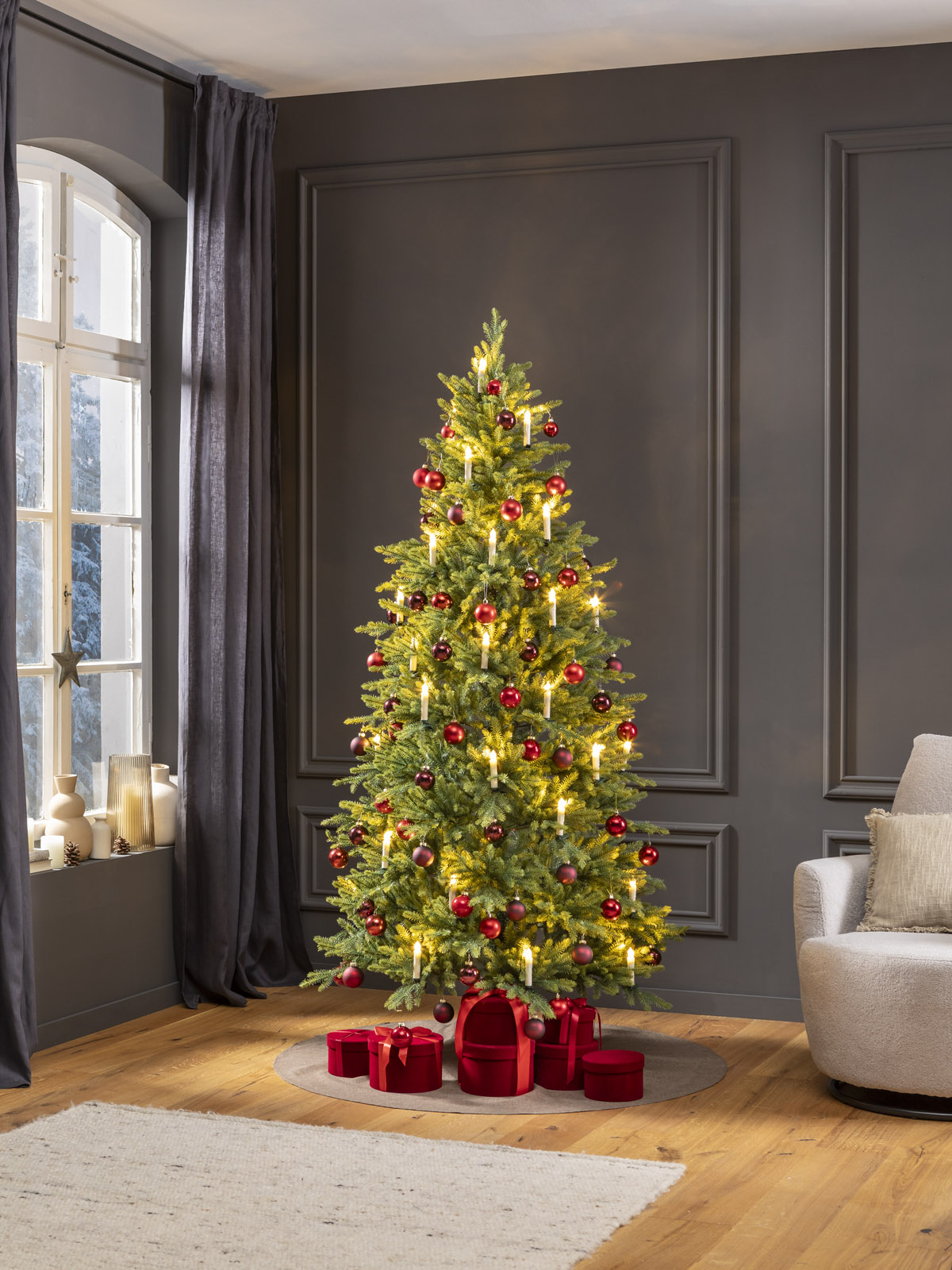 Norwegen 150 cm ohne Beleuchtung Künstlicher Weihnachtsbaum "Norwegen" (240 cm mit LED Kerzen)