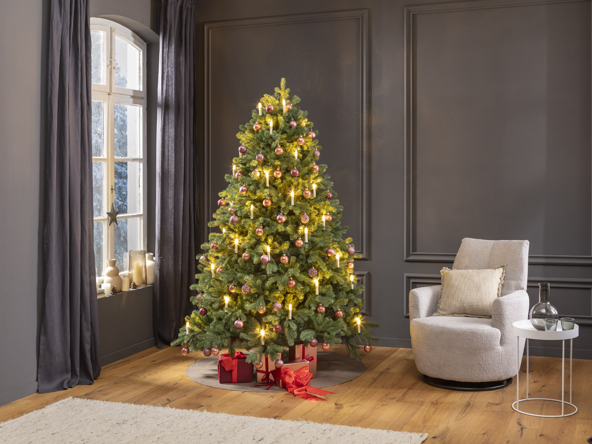 Künstlicher Weihnachtsbaum 120 cm "Finnland" (mit LED Lichterkette)