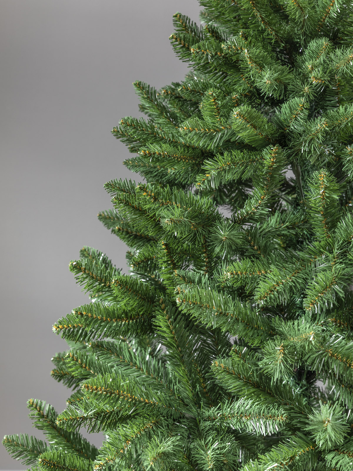 Lappland Künstlicher Weihnachtsbaum "Lappland" (240 cm mit LED Lichterkette)