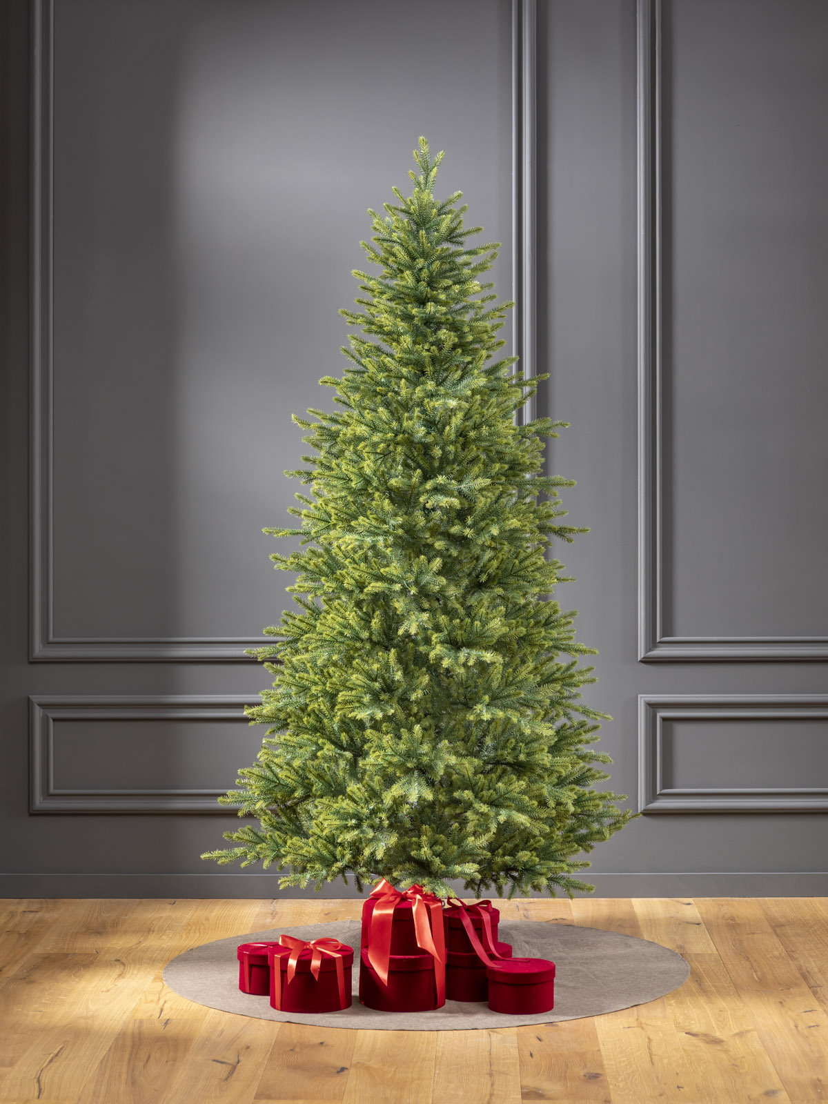 Künstlicher Weihnachtsbaum 240 cm "Norwegen" (mit LED Lichterkette)