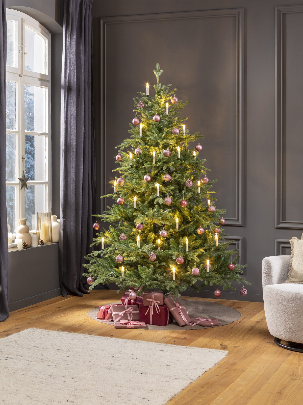 Künstlicher Weihnachtsbaum 240 cm "Grönland" (mit LED Kerzen)