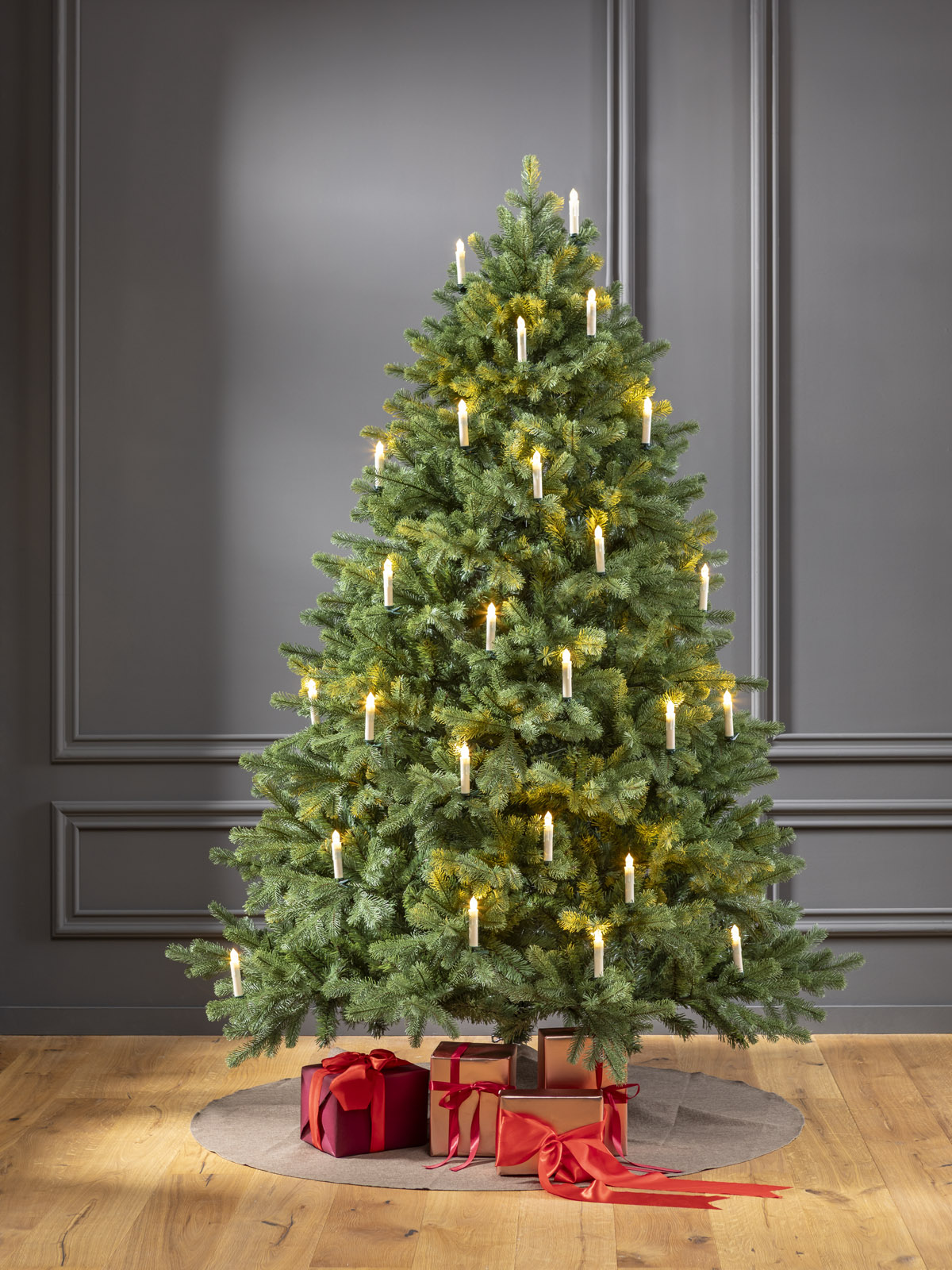 Künstlicher Weihnachtsbaum 120 cm "Finnland" (mit LED Lichterkette)