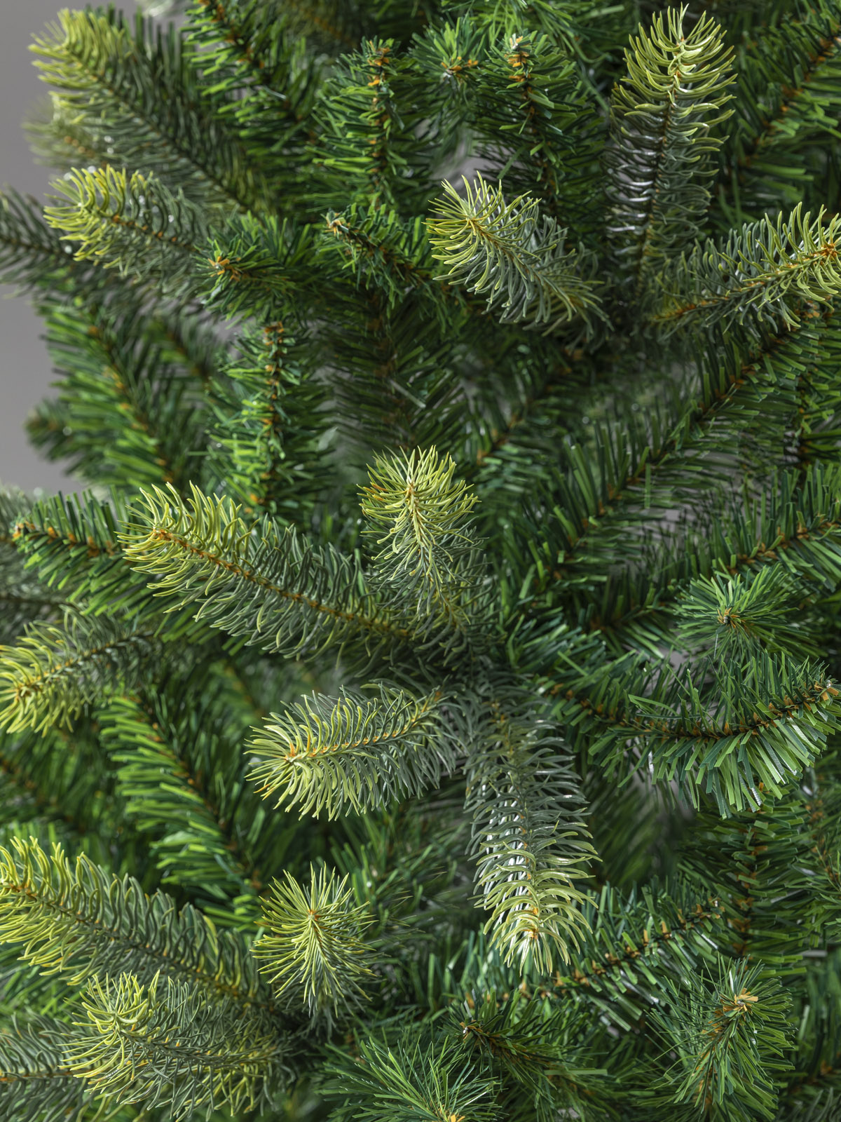 Künstlicher Weihnachtsbaum "Schweden" (240 cm mit LED Lichterkette)