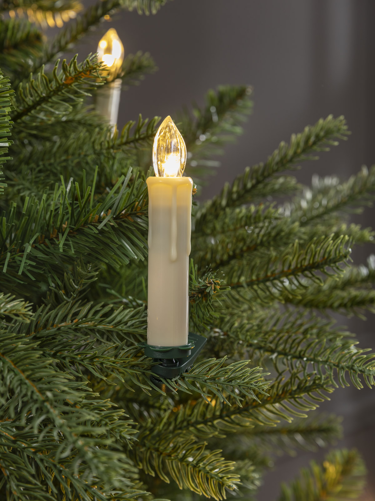 Künstlicher Weihnachtsbaum 120 cm "Grönland" (mit LED Lichterkette)